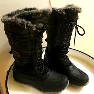 NORTHFACE BLACK BOOTS